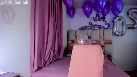 Snapshot of hannahsmit_ chatting on 10-26-25, 04:40 hannahsmit_ online show from 10-26-25, 04:40