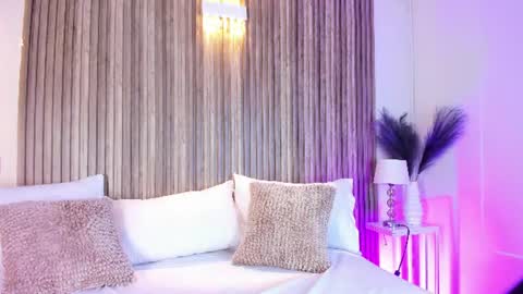 Snapshot of hannapaola chatting on 06-18-26, 10:36 HannaPaola online show from 06-18-26, 10:36