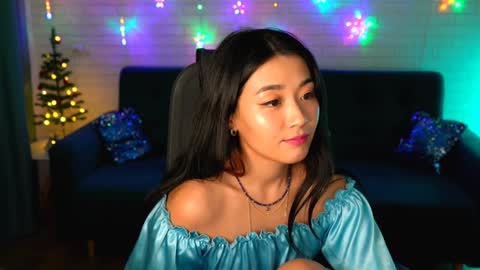 Snapshot of hannarosie chatting on 12-22-24, 04:27 hannarosie online show from 12-22-24, 04:27