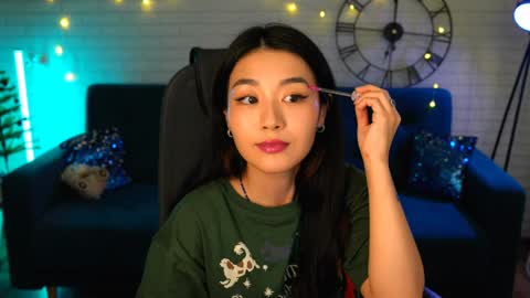 Snapshot of hannarosie chatting on 12-24-24, 04:19 hannarosie online show from 12-24-24, 04:19