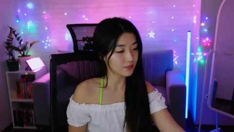 hannarosie online show from 12-15-25, 07:18