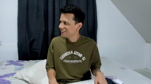 Snapshot of hannasexmatheu chatting on 07-15-26, 12:27 hannasexmatheu online show from 07-15-26, 12:27
