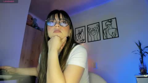   hannasofia x        Schedule 700 -1400GTM-5 online show from 11-14-25, 09:13