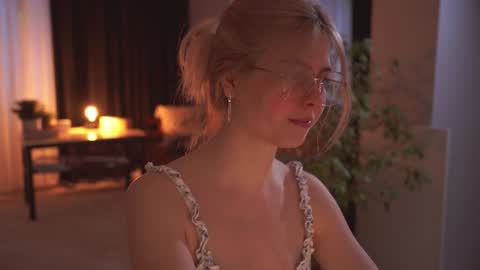 Hanna online show from 01-19-25, 05:05