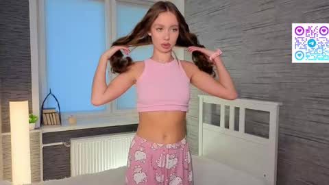 Snapshot of hannavaile chatting on 11-12-25, 06:14 Hanna online show from 11-12-25, 06:14