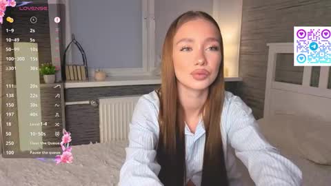 Snapshot of hannavaile chatting on 11-28-25, 07:00 Hanna online show from 11-28-25, 07:00