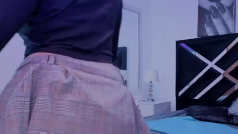 hannita_01 online show from 06-06-26, 12:10