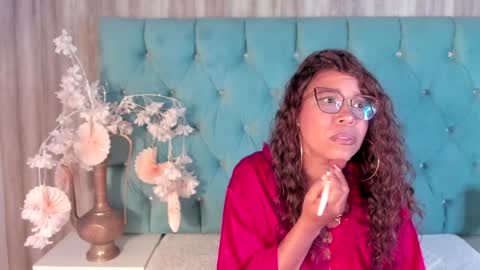 Snapshot of hannnafoxx chatting on 01-23-25, 01:13 online show from 01-23-25, 01:13