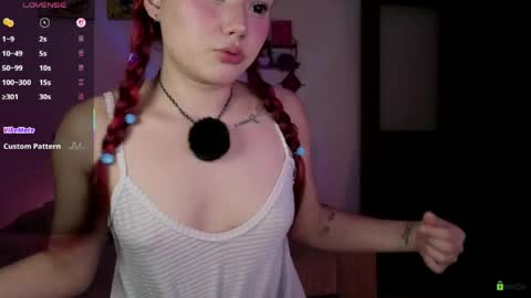 Snapshot of hanny__bunny chatting on 05-27-26, 11:35 HANNY online show from 05-27-26, 11:35