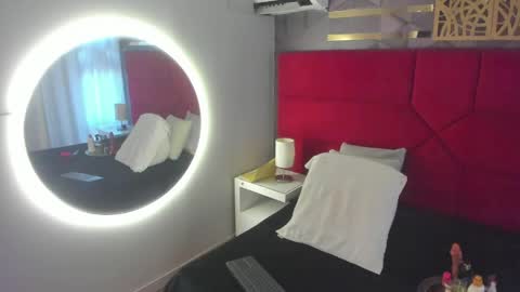 Snapshot of hanny_bliss chatting on 04-22-26, 11:45 Hanny online show from 04-22-26, 11:45