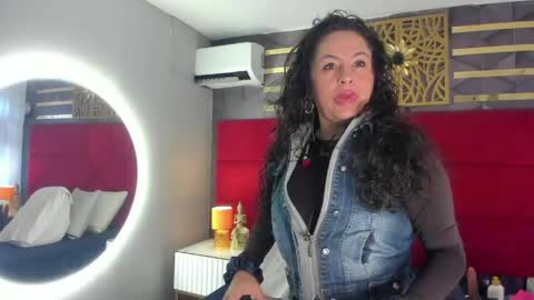 Snapshot of hanny_bliss chatting on 04-23-26, 11:42 Hanny online show from 04-23-26, 11:42