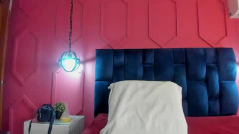 Snapshot of hanny_bliss chatting on 05-14-26, 12:01 Hanny online show from 05-14-26, 12:01