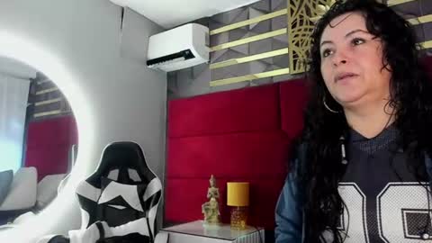 Snapshot of hanny_bliss chatting on 06-30-26, 11:55 Hanny online show from 06-30-26, 11:55