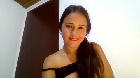 Snapshot of hanny_kail chatting on 12-23-24, 02:02 hanny online show from 12-23-24, 02:02