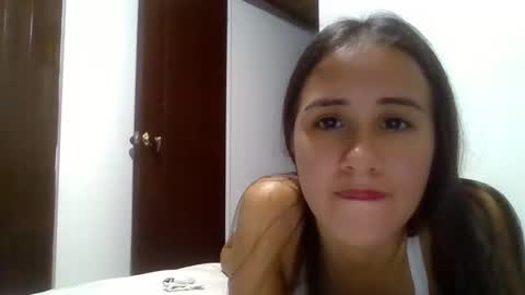 Snapshot of hanny_kail chatting on 01-22-25, 03:09 hanny online show from 01-22-25, 03:09