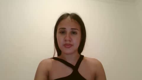 Snapshot of hanny_kail chatting on 03-10-25, 01:45 hanny online show from 03-10-25, 01:45