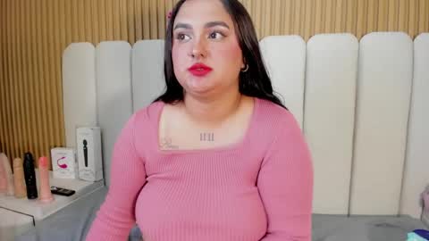 Snapshot of hanny_thomson chatting on 05-27-26, 01:57 Hanny online show from 05-27-26, 01:57