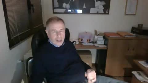 Snapshot of hanscooper chatting on 12-12-24, 05:37 hanscooper online show from 12-12-24, 05:37