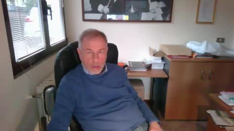 Snapshot of hanscooper chatting on 01-07-25, 03:33 hanscooper online show from 01-07-25, 03:33