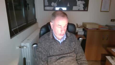 Snapshot of hanscooper chatting on 01-22-25, 04:33 hanscooper online show from 01-22-25, 04:33