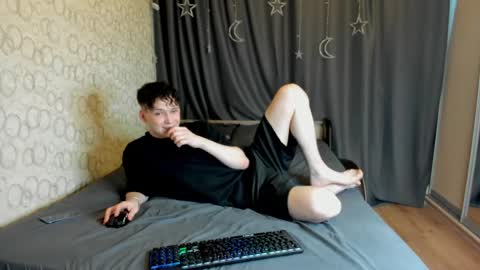 Hans online show from 04-10-26, 03:50