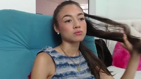 Snapshot of hantonella chatting on 03-05-25, 03:07 Anto online show from 03-05-25, 03:07