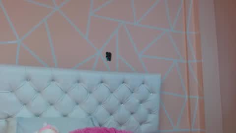 Snapshot of hantonella chatting on 10-01-25, 08:15 Anto online show from 10-01-25, 08:15