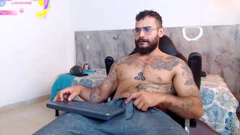 hanz_col online show from 11-30-25, 11:42