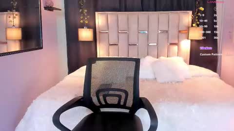 Hanzking01 online show from 11-30-25, 03:54