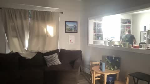 Snapshot of happilymarr1ed chatting on 10-09-25, 06:28 DadBod online show from 10-09-25, 06:28