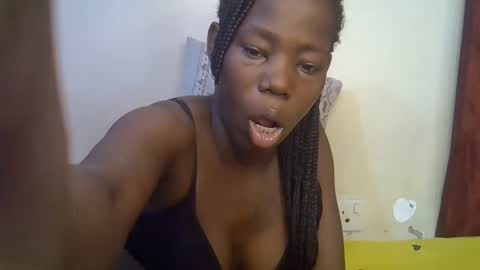 happy_kienyeji online show from 11-23-25, 09:14