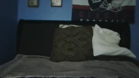 happyhappy4 online show from 12-01-25, 06:07