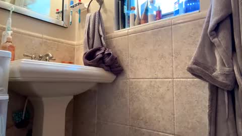 Jhonassmann12 online show from 01-12-25, 05:54