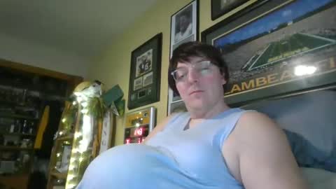 Snapshot of happynpregnant chatting on 03-09-25, 06:11 happynpregnant online show from 03-09-25, 06:11