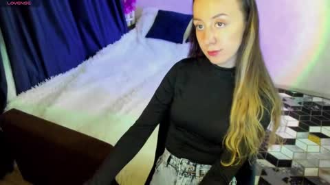 Stephanie online show from 12-12-24, 09:26