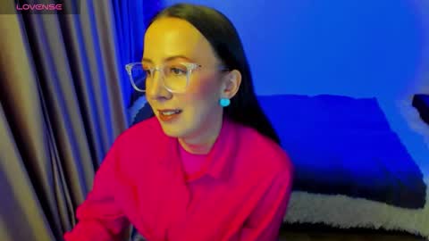 Stephanie online show from 01-13-26, 06:13