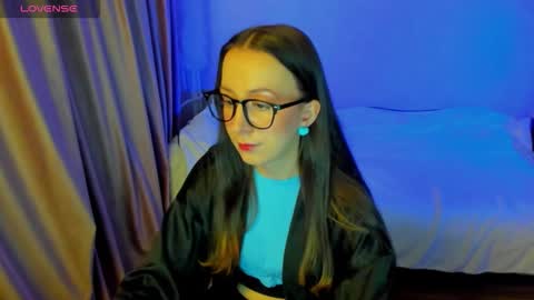 Stephanie online show from 03-04-26, 08:04