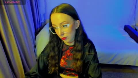 Stephanie online show from 04-30-26, 08:57