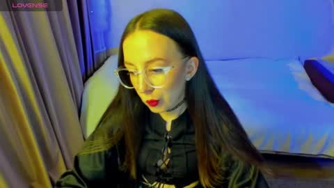 Snapshot of happystephanie chatting on 05-05-26, 05:21 Stephanie online show from 05-05-26, 05:21