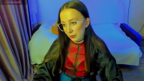 Snapshot of happystephanie chatting on 05-28-26, 04:37 Stephanie online show from 05-28-26, 04:37