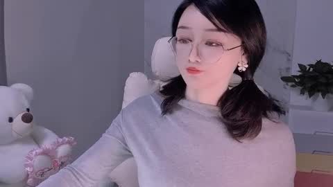 Snapshot of happysweetie168 chatting on 01-19-25, 08:29 Daisy online show from 01-19-25, 08:29