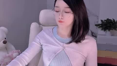 Snapshot of happysweetie168 chatting on 01-22-25, 03:41 Daisy online show from 01-22-25, 03:41