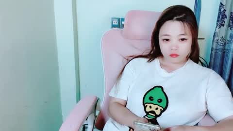 Snapshot of hara9922 chatting on 06-20-26, 08:17 hara9922 online show from 06-20-26, 08:17