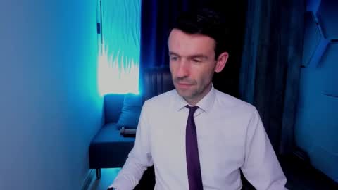 Steve online show from 10-26-25, 03:29