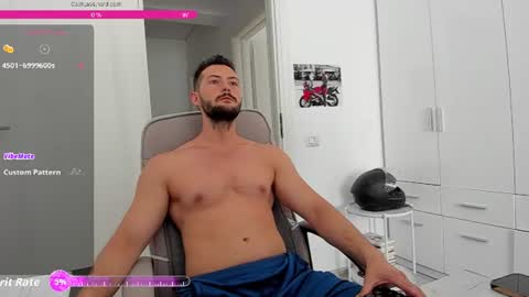 Snapshot of hard_chriss chatting on 07-15-26, 07:57 Hard Cock online show from 07-15-26, 07:57