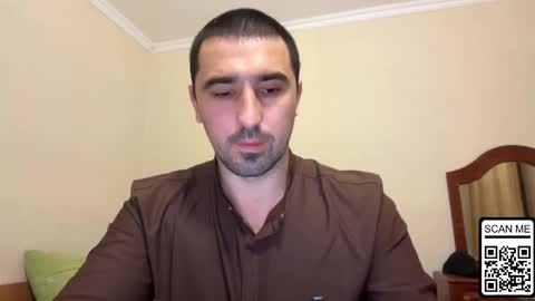 Snapshot of hard_to_obey chatting on 12-16-25, 05:29 Vadim online show from 12-16-25, 05:29