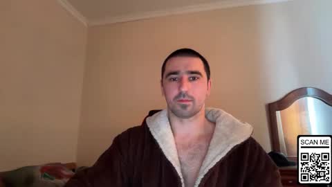 Snapshot of hard_to_obey chatting on 01-10-26, 01:35 Vadim online show from 01-10-26, 01:35