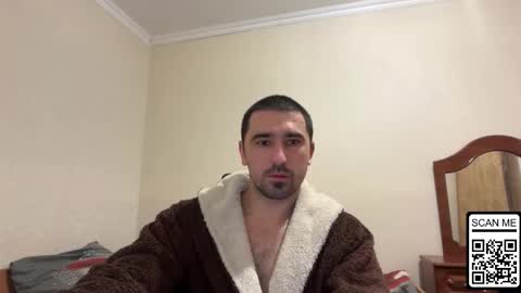 Snapshot of hard_to_obey chatting on 01-15-26, 06:55 Vadim online show from 01-15-26, 06:55
