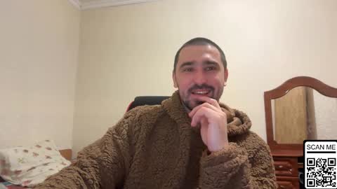 Snapshot of hard_to_obey chatting on 01-31-26, 07:11 Vadim online show from 01-31-26, 07:11