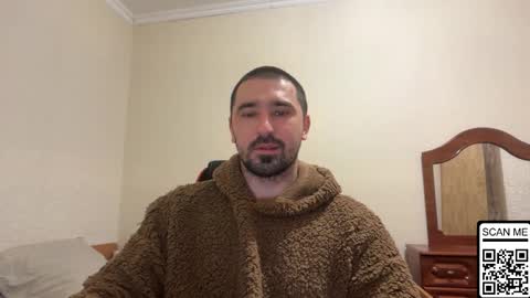 Snapshot of hard_to_obey chatting on 02-04-26, 06:47 Vadim online show from 02-04-26, 06:47